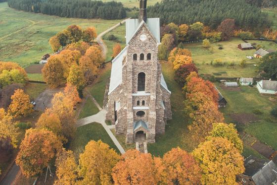 Salako Švč. Mergelės Marijos Sopulingosios bažnyčia 9